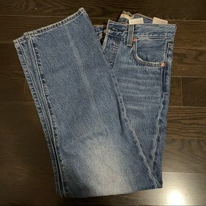 LEVIS- Ribcage Straight size 23
